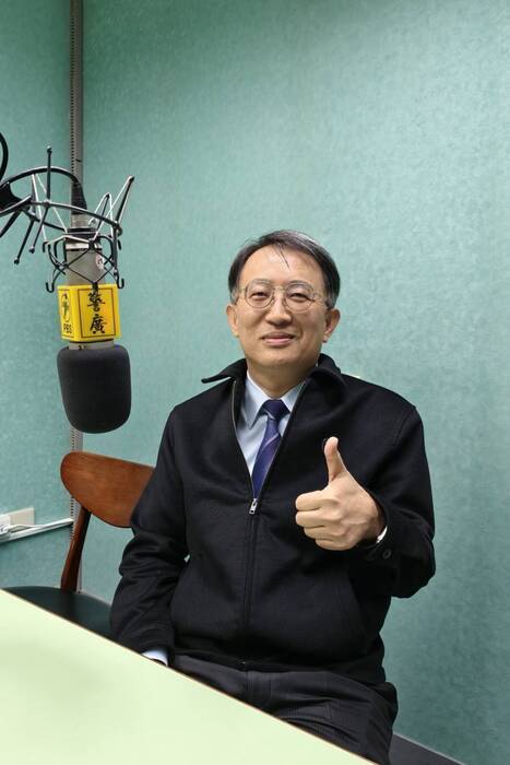 115年2月10日校長率教務處同仁至警廣錄製45期招生宣導節目圖片